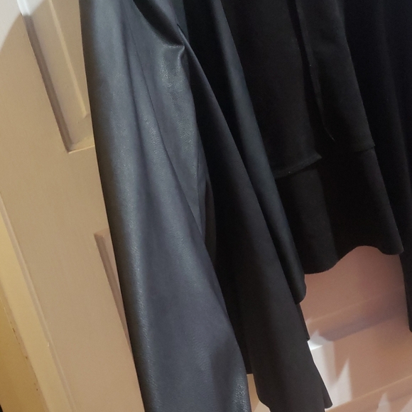 Jacket - Picture 2 of 3